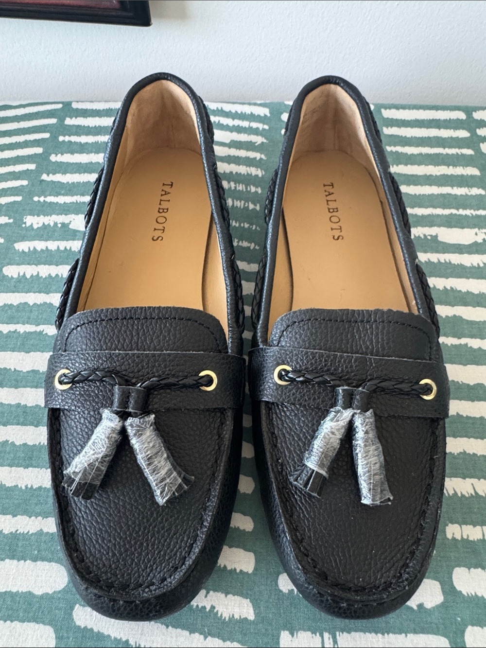 New  Talbots Everson Tasseled Pebbled Leather Driving Moccasins in black. 8.5